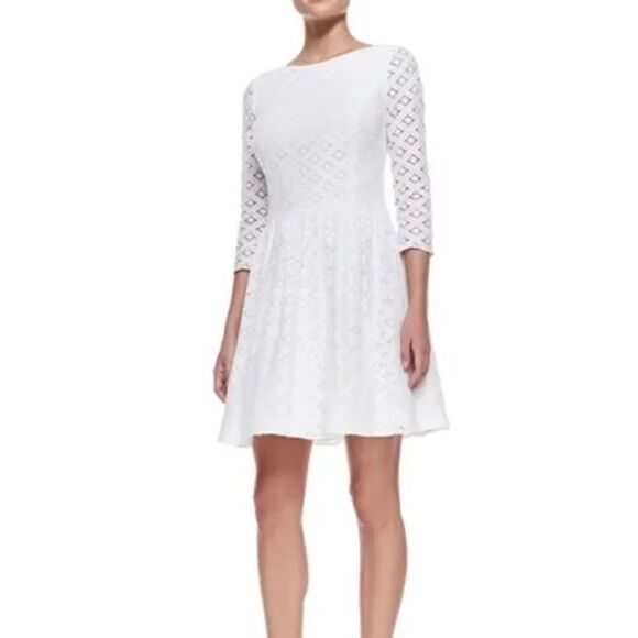 Lilly Pulitzer Lori Dress Women’s Size 4 Ivory Lace Eyelet Fit & Flare - Picture 1 of 11